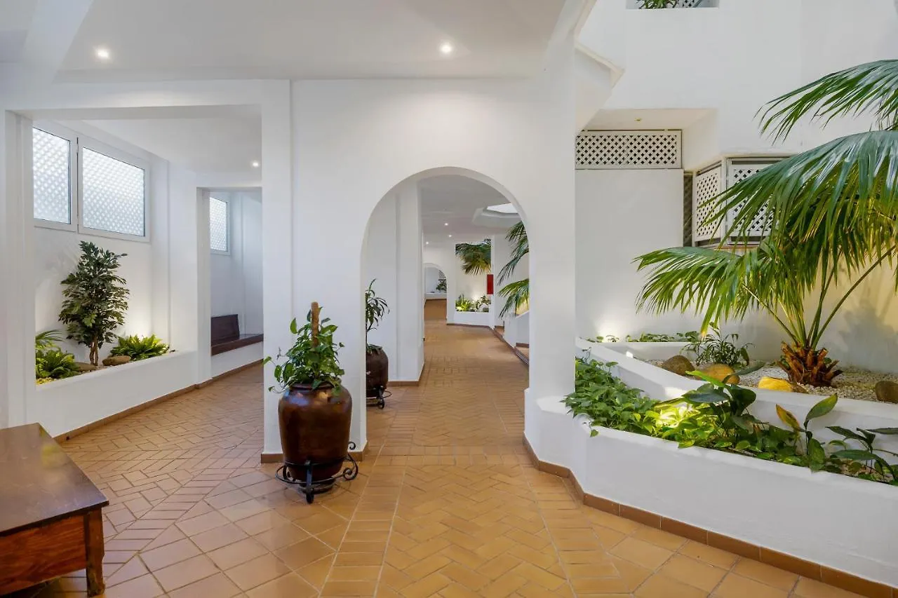 Apartment Espacioso Y Encantador Apartamento En Las Gaviotas Marbella Spain