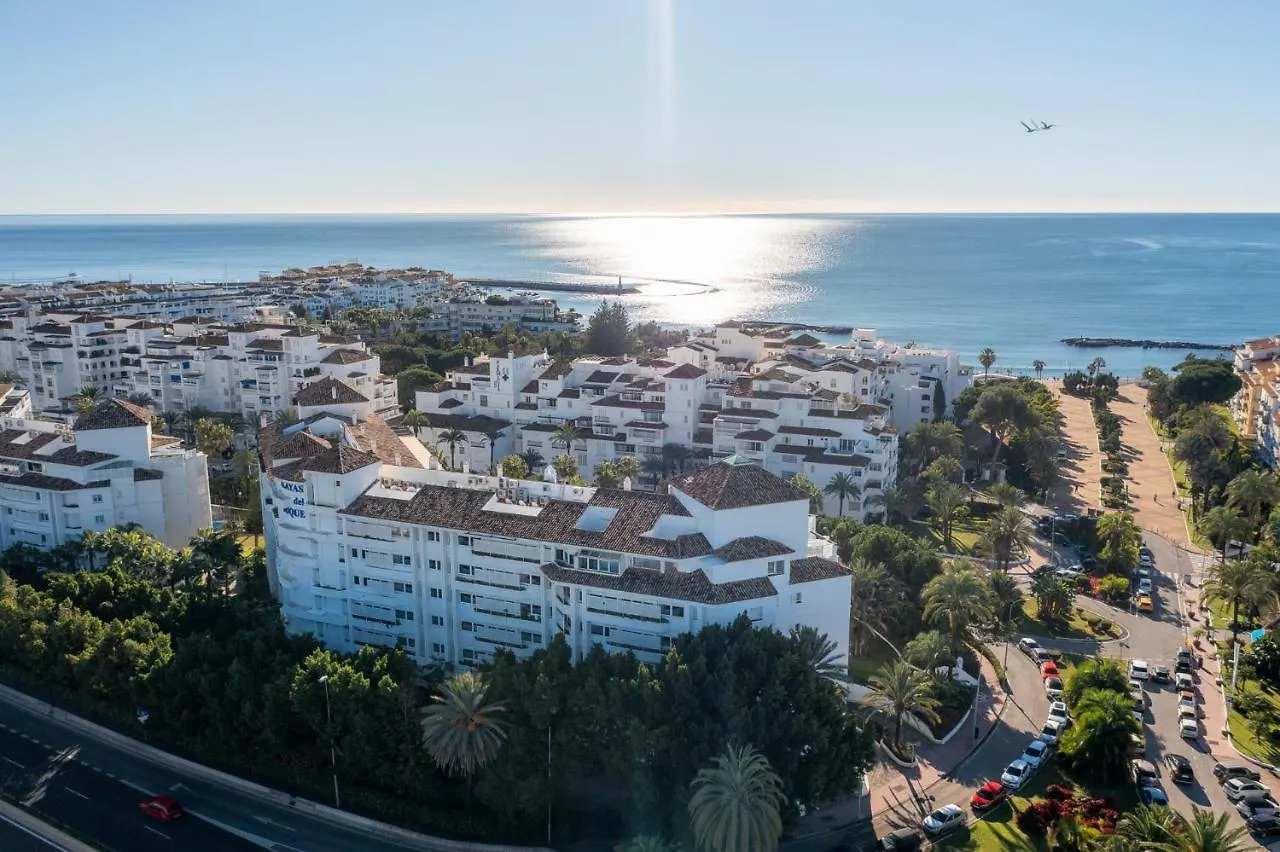 Espacioso Y Encantador Apartamento En Las Gaviotas Marbella Lägenhet