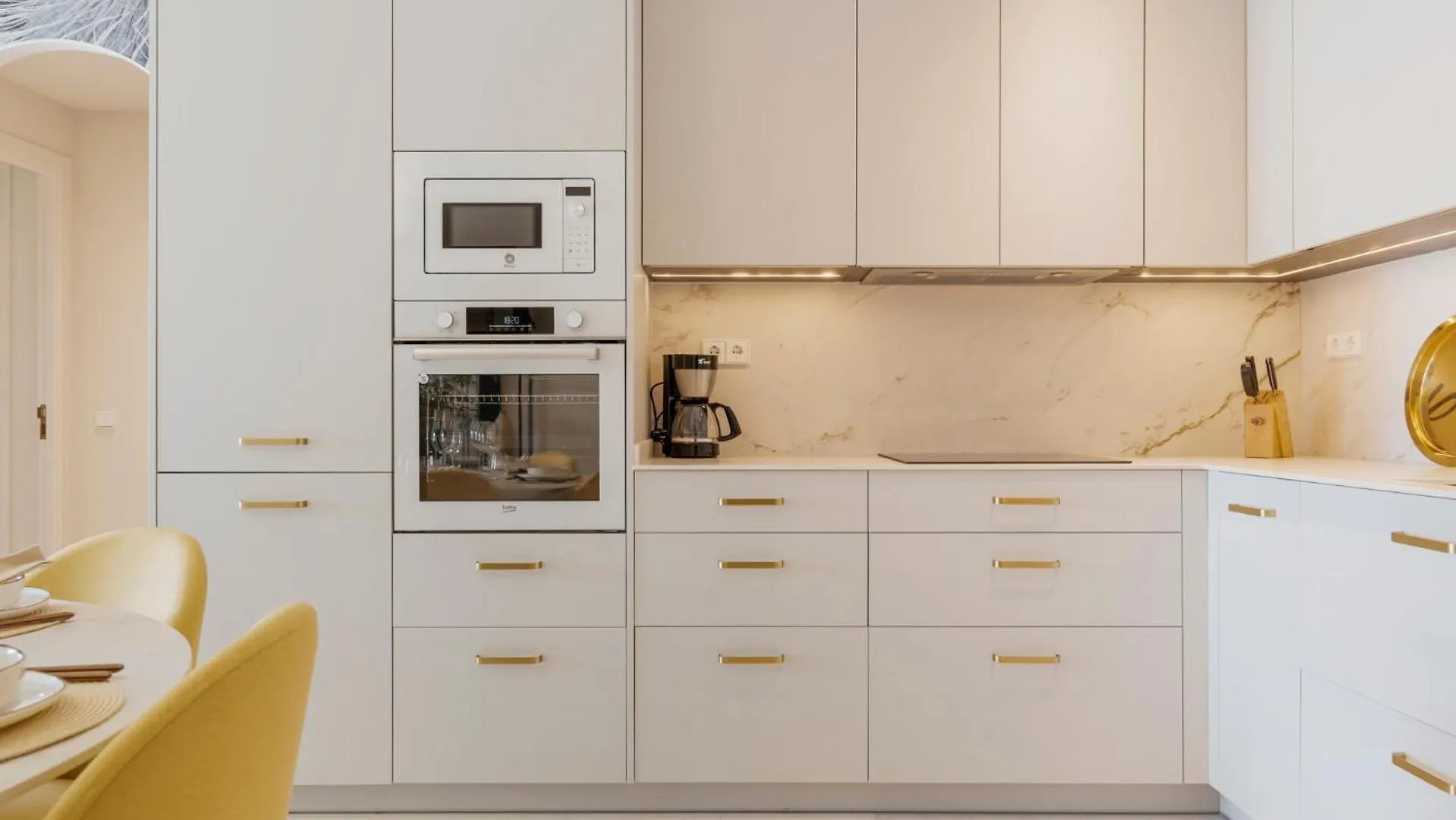 Lägenhet Espacioso Y Encantador Apartamento En Las Gaviotas Marbella